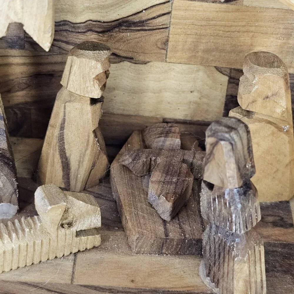 Nativity Creche Manger Olive Wood Christmas Decor Hand‎ Carved in Israel 5.5